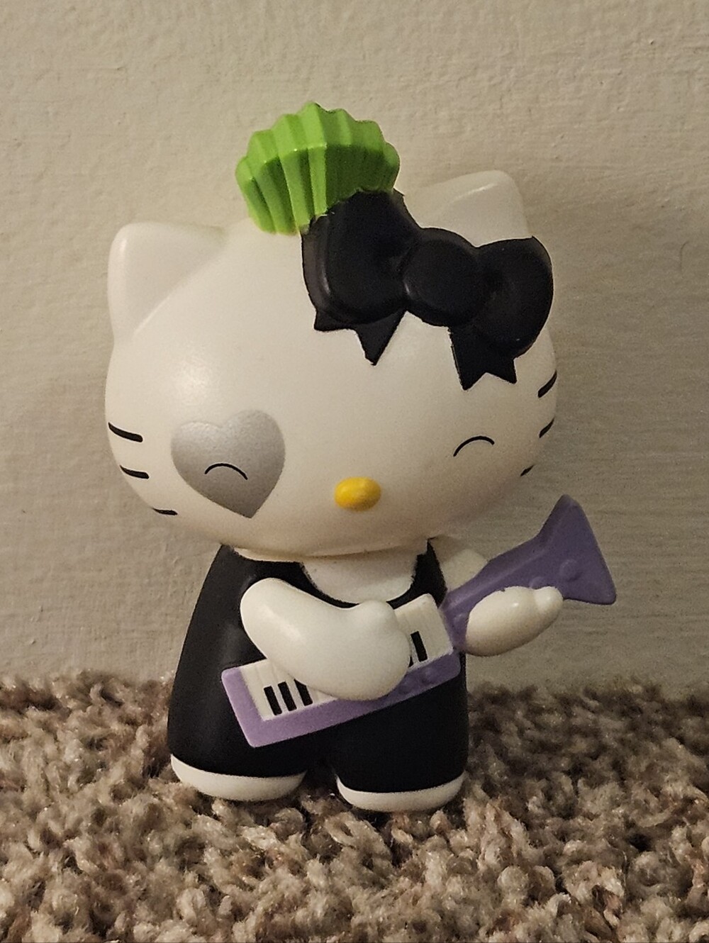 2019 McDonalds Hello Kitty Rockstar Rockin' Roll Figure